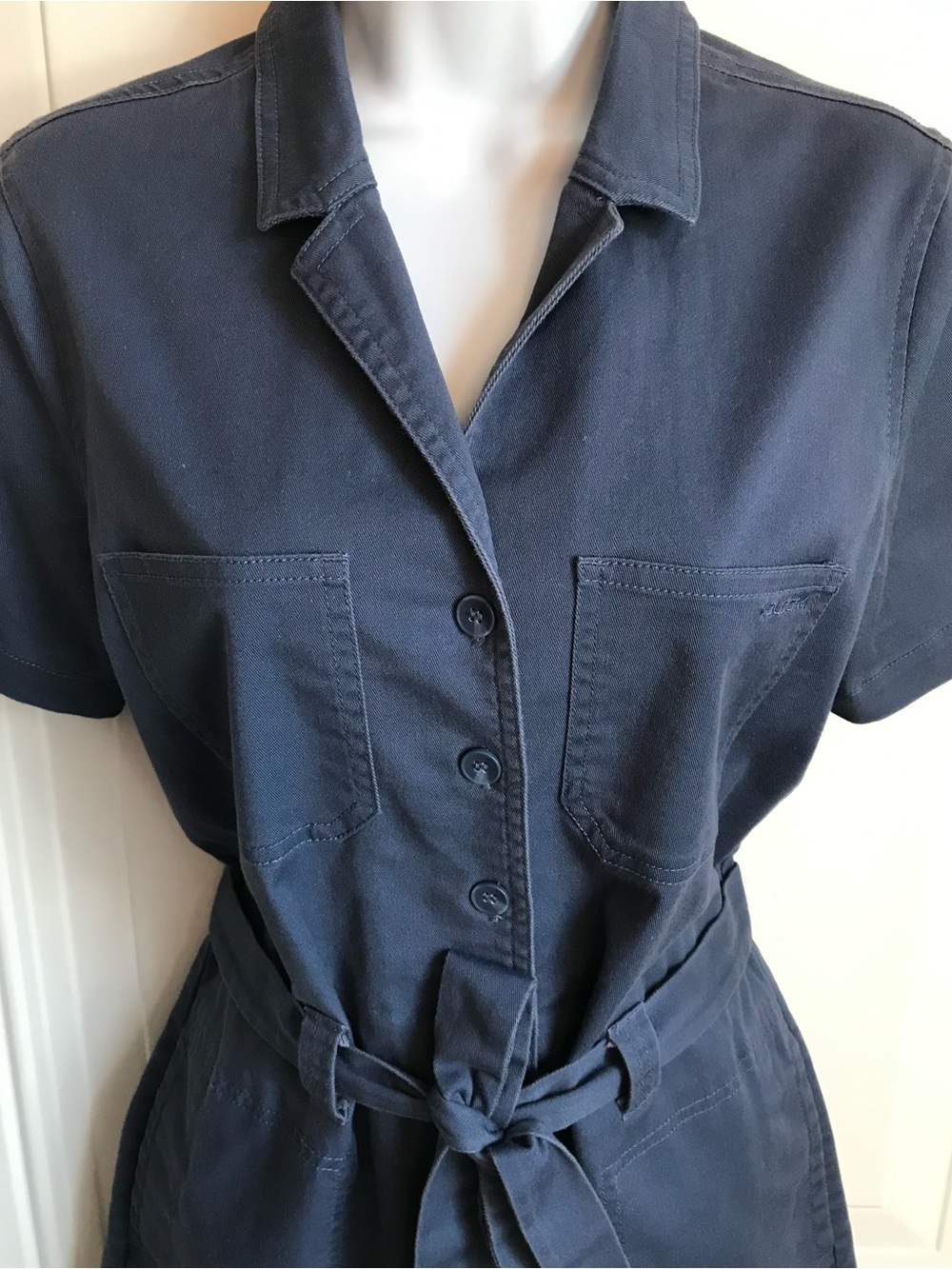 VOLCOM Women’s M Slate Blue Short-Sleeve Tie-Waist Utility Shorts Romper in EUC - Picture 8 of 16